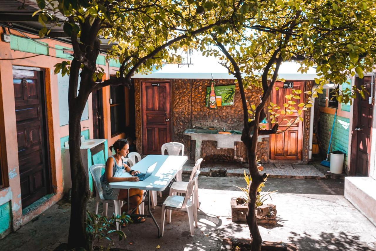 Hostal Los Chamos 산 후안 델 수르 외부 사진
