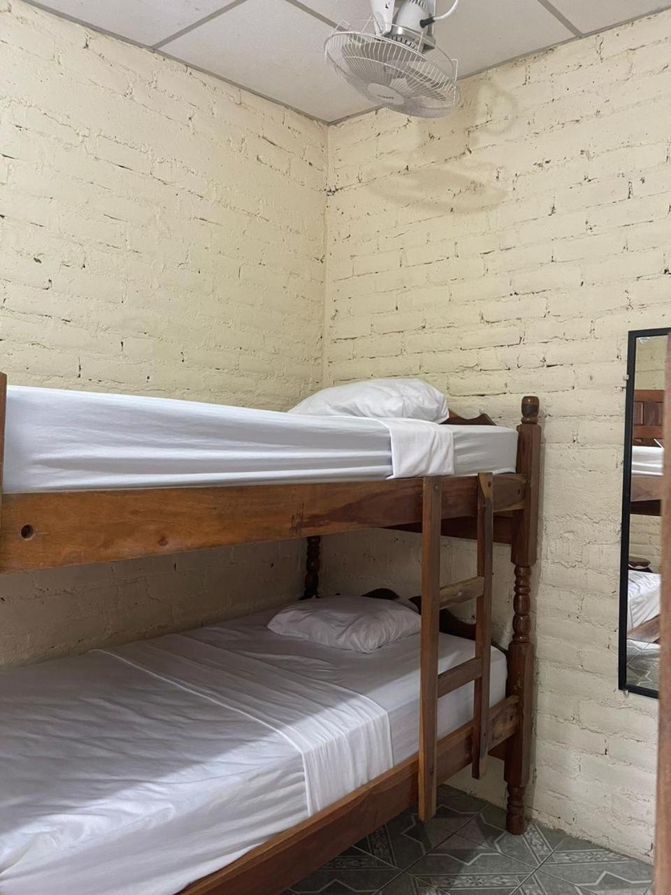 Hostal Los Chamos 산 후안 델 수르 외부 사진