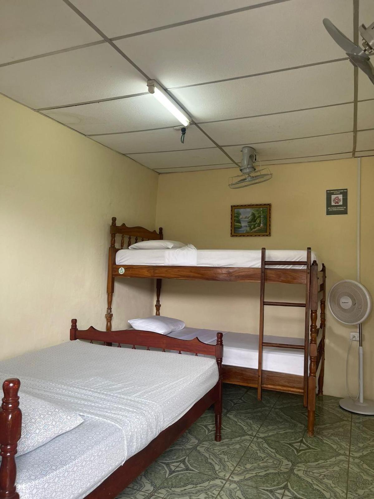 Hostal Los Chamos 산 후안 델 수르 외부 사진