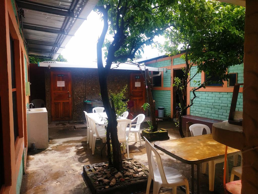Hostal Los Chamos 산 후안 델 수르 외부 사진